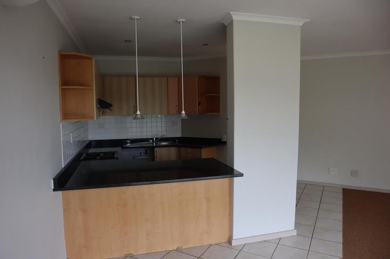 To Let 2 Bedroom Property for Rent in Vredehoek Western Cape